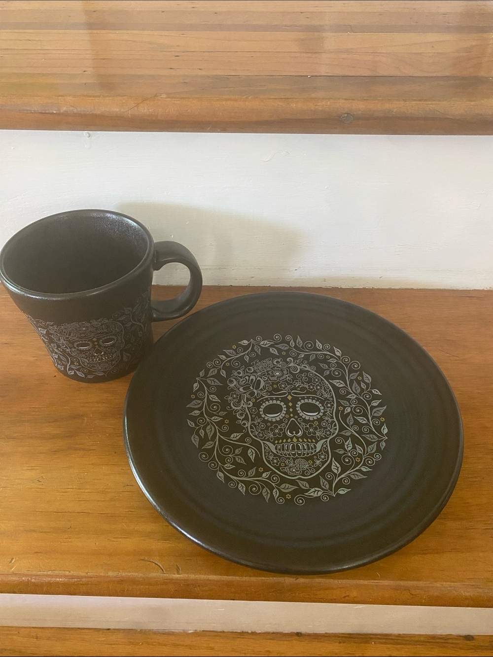 Fiestaware Skull & Vine Print Decorative Plate & Mug